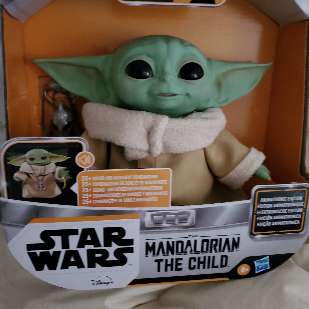 Baby Yoda Animatronic